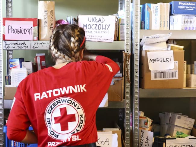 Trabajadores de la Cruz Roja Internacional en Ucrania y Polonia 