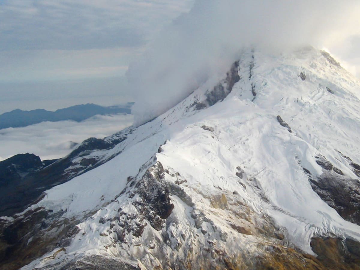 ¿Cómo se llama el volcán más grande de Colombia? Es de lava y mide más de 5 mil metros