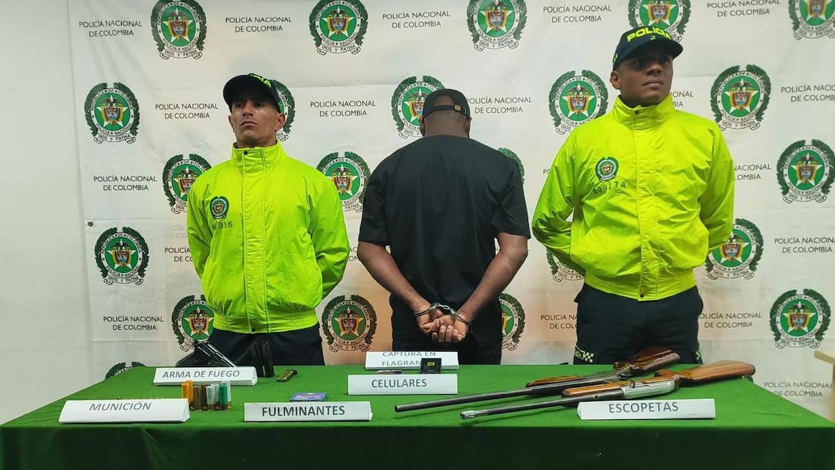 Cae presunto colaborador de disidencias Farc en el Valle: vigilaba policías y perfilaba víctimas