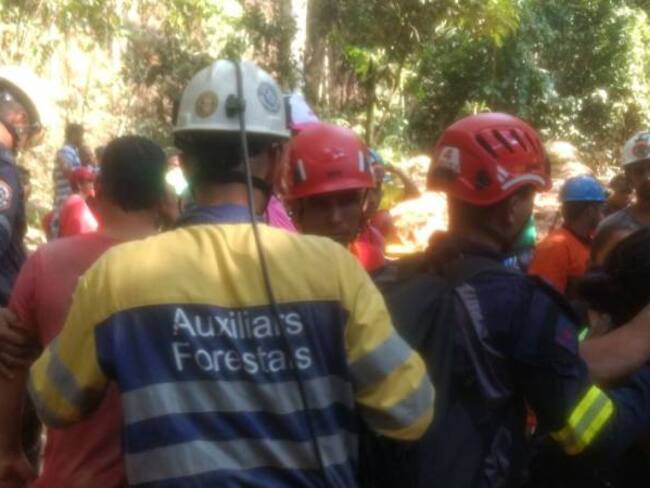 Rescatan con vida a los 7 mineros atrapados en mina de Remedios