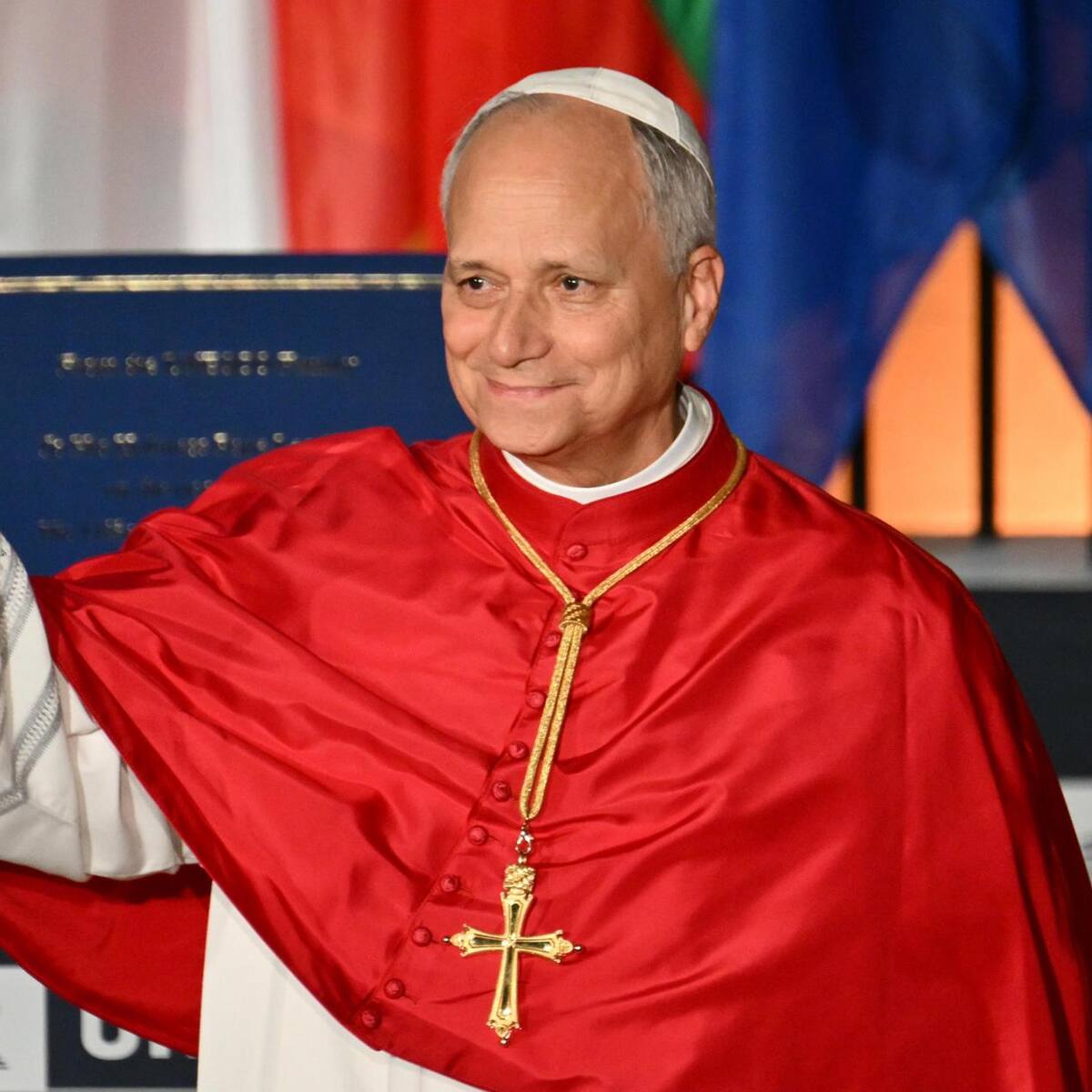 “Visita del papa León XIV demuestra el fervor popular”: alcalde de París