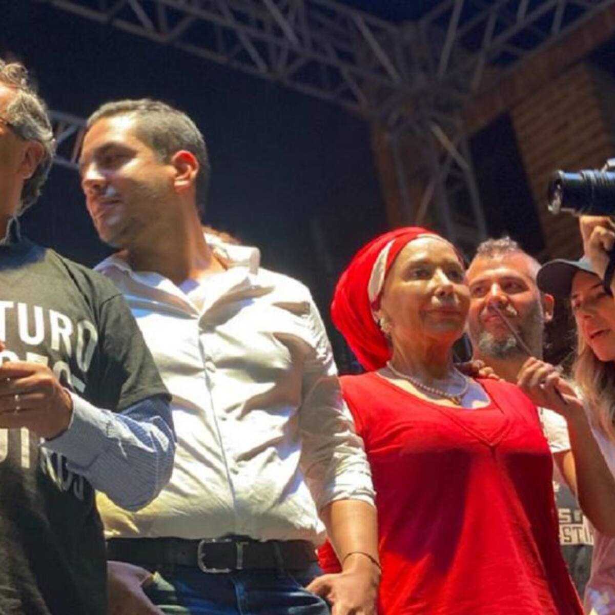 “Duque y Maduro son hermanos gemelos”: Petro