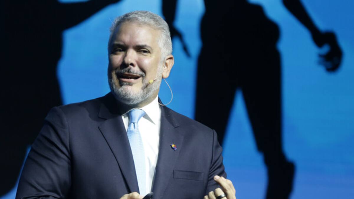 Iván Duque le confirma a 6AM que no tiene conocimiento de allegados pidiendo asilo en Francia