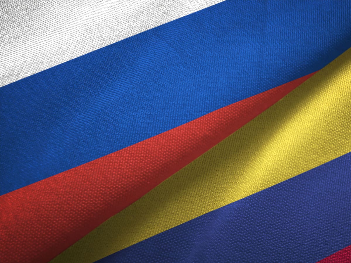 Rusia desmiente acusaciones de apoyo y entrenamiento a disidencias en Colombia