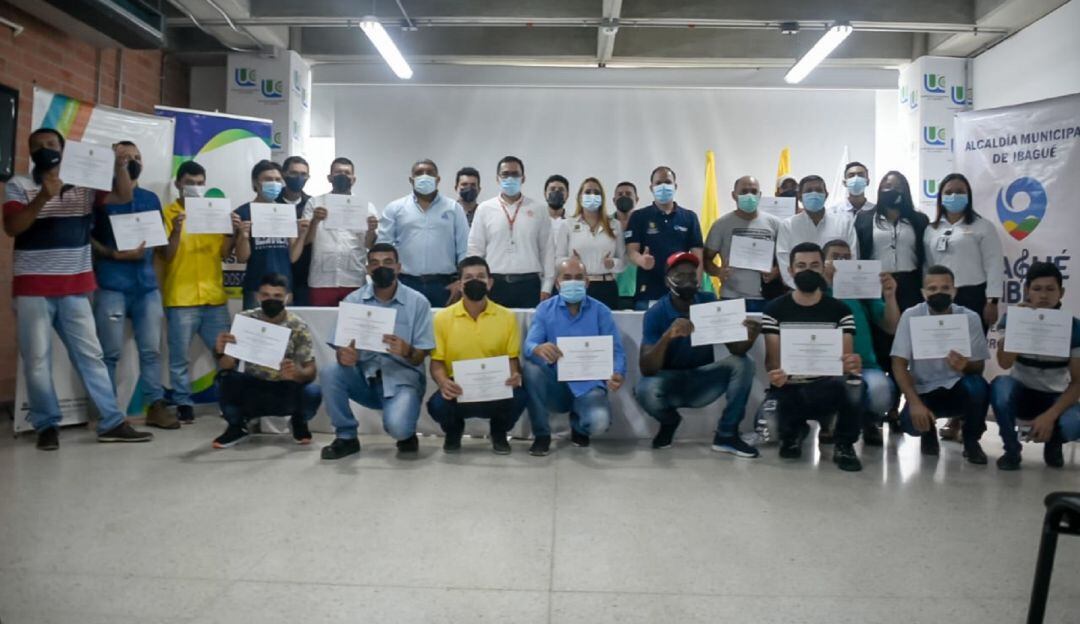 Operarios de Interaseo formados en competencias laborales