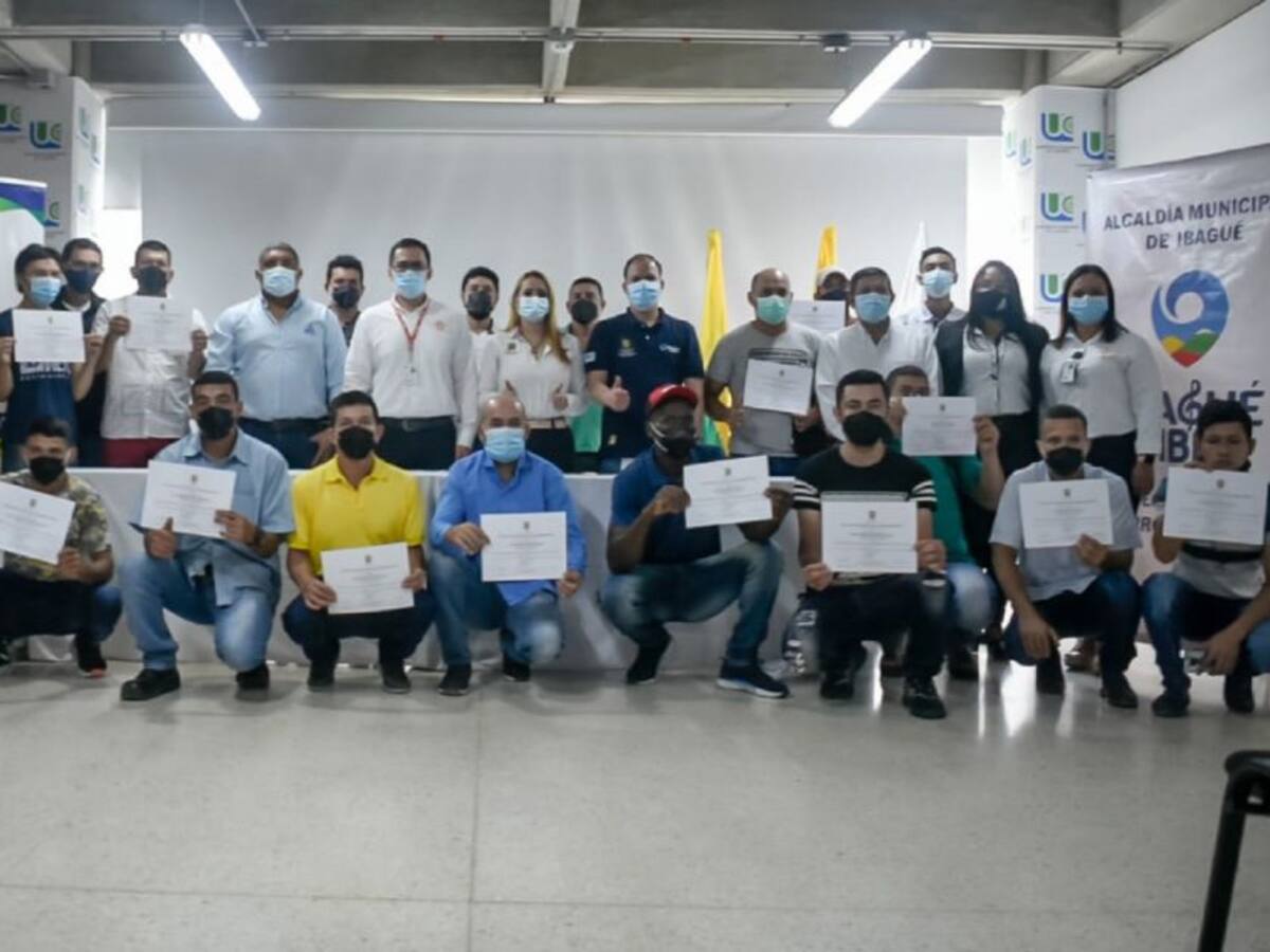 Operarios de Interaseo en Ibagué se certifican en competencias laborales