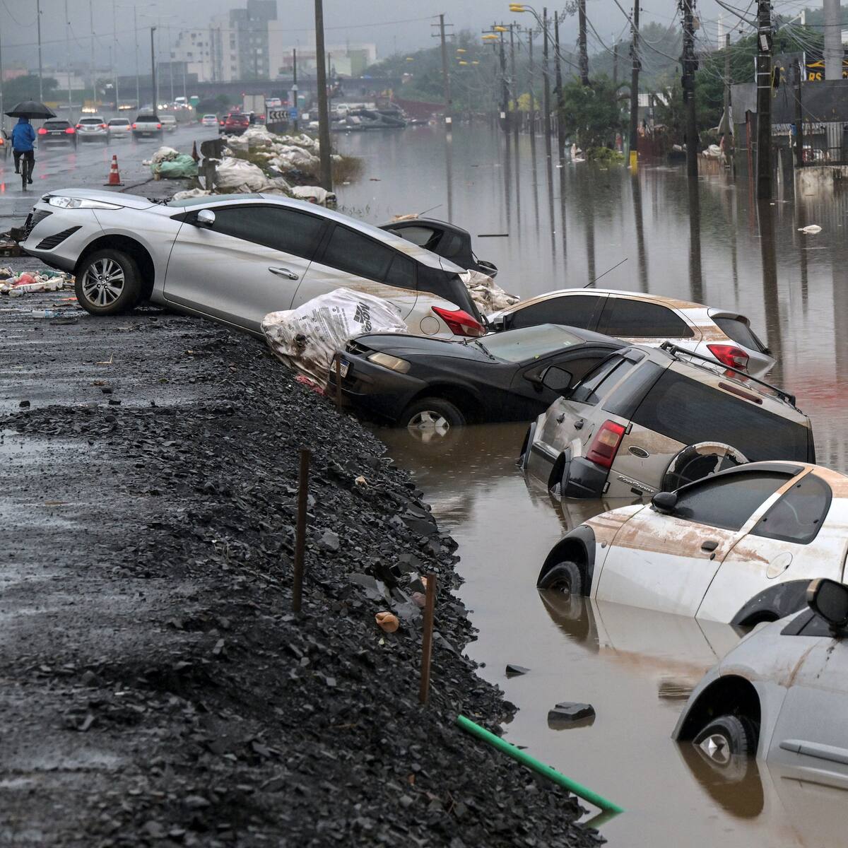 El duro testimonio de sobreviviente de las inundaciones en Brasil: “casi perdemos todo”