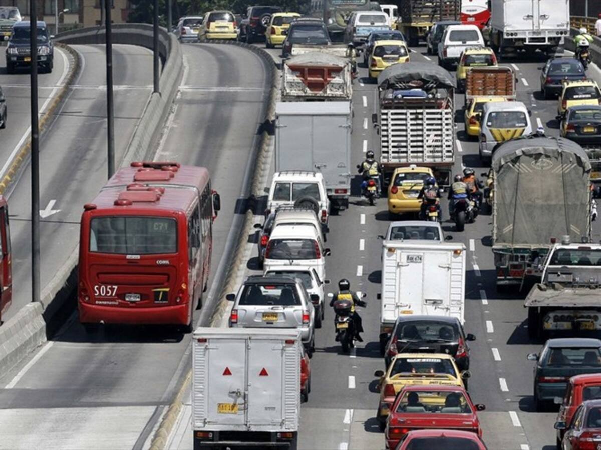 Transmilenio no considera los incentivos de energías limpias: concejal María Rojas