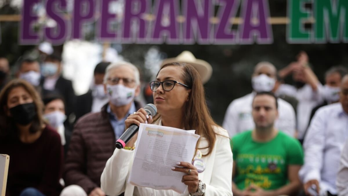 Salario de congresistas no es de $35 millones, es de $8 millones: Berenice Bedoya
