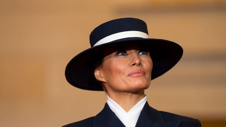 Es un sombrero elegante, pero Melania Trump lo convirtió en algo extraordinario: diseñador