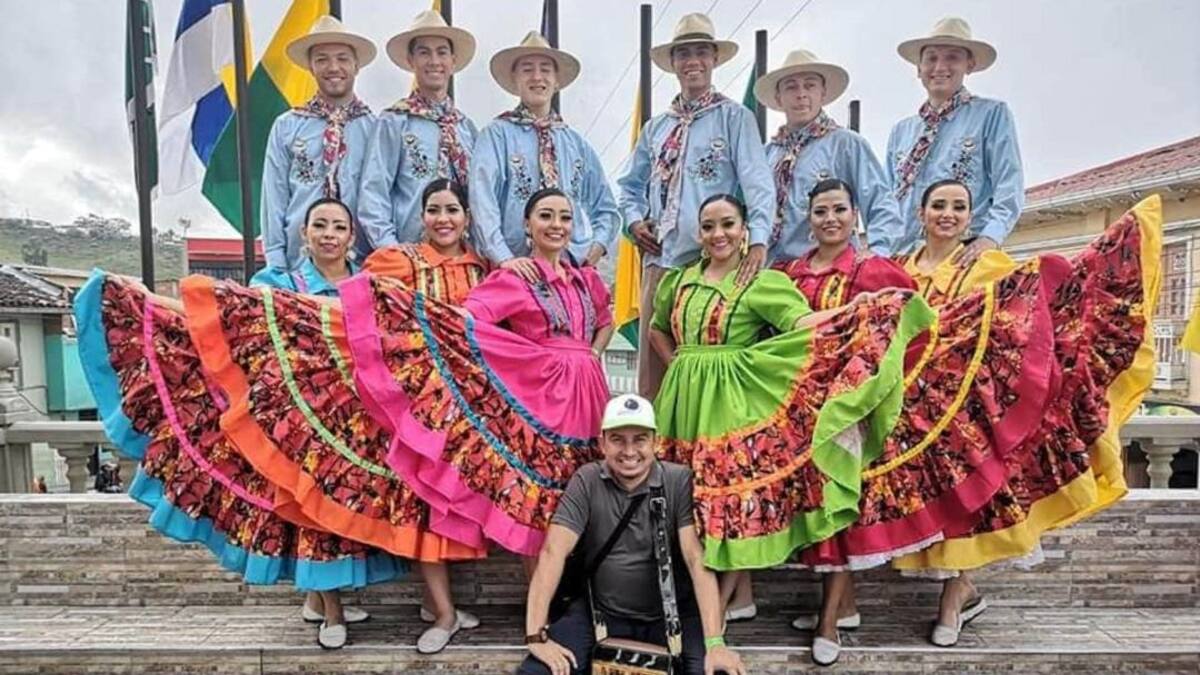 El grupo Danzar participa del festival internacional de danza folclórica