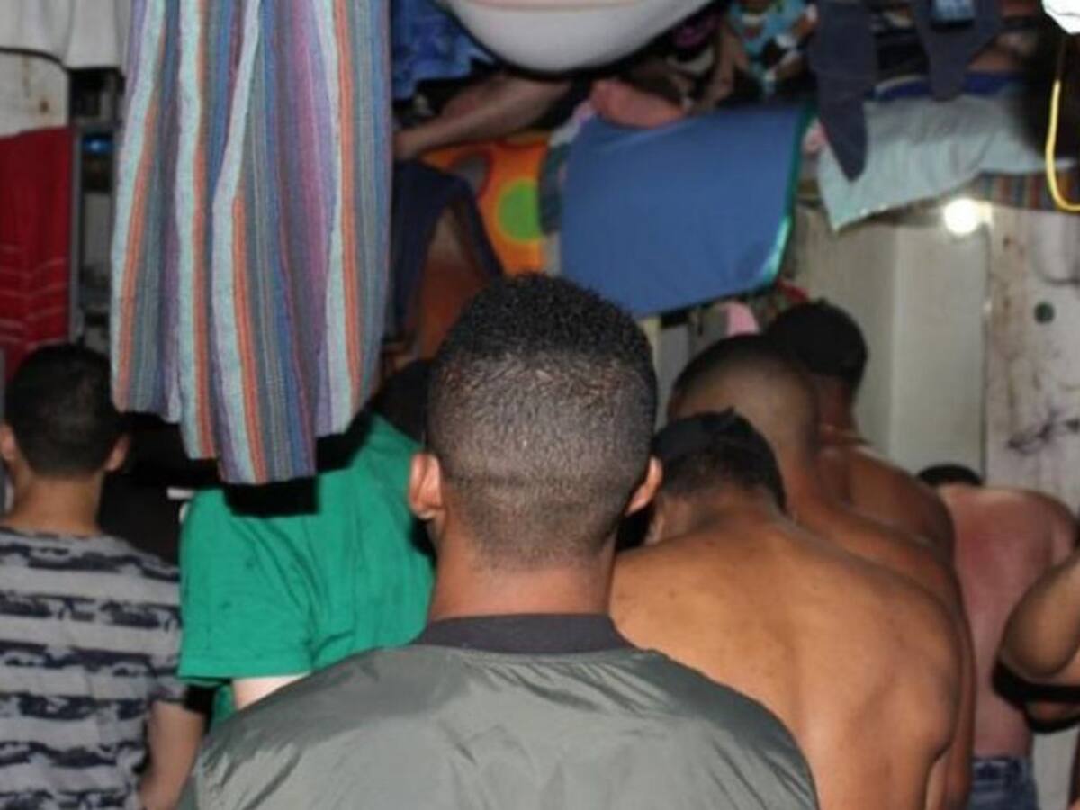Ya son 59 personas con COVID-19 en estaciones de policía en Medellín