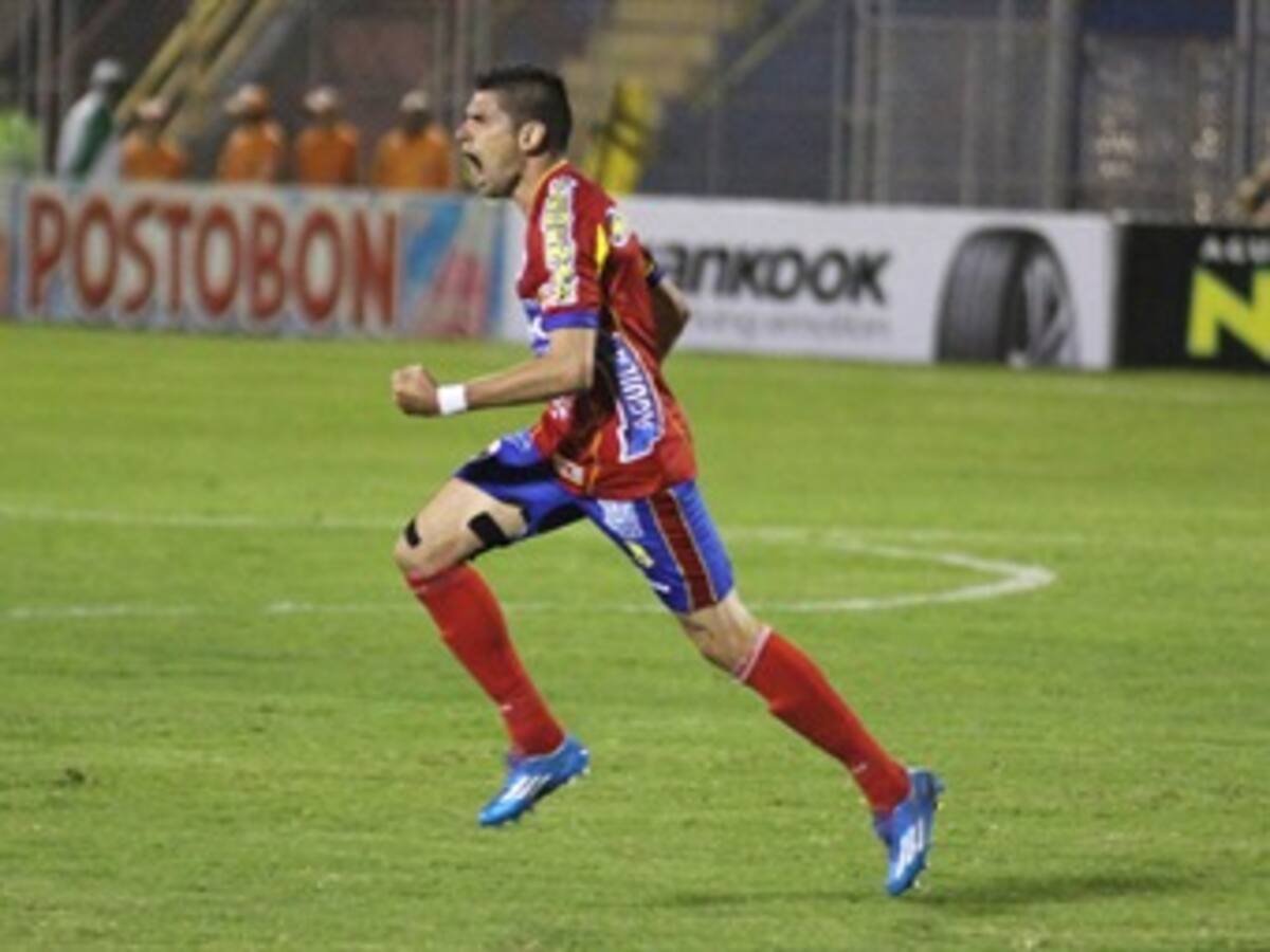 Ricardo Lunari: Nos vamos a encargar de que Santa Fe sufra todo el partido