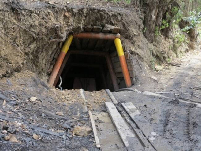 Mueren tres venezolanos al interior de una mina en Tibú