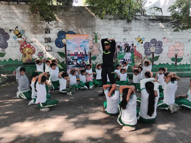 La campaña “Abre tus ojos, en prevención a la explotación sexual". Foto Policía Neiva.
