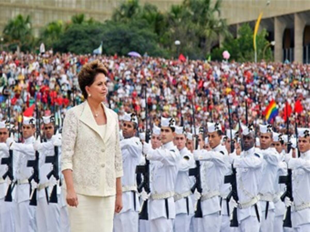 Los primeros viajes de Dilma Rousseff serán a países vecinos, EE.UU. y China