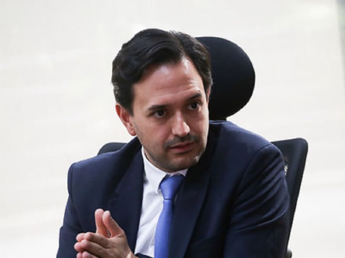 Más de 3 mil familias tendrán servicio de energía en ocho departamentos