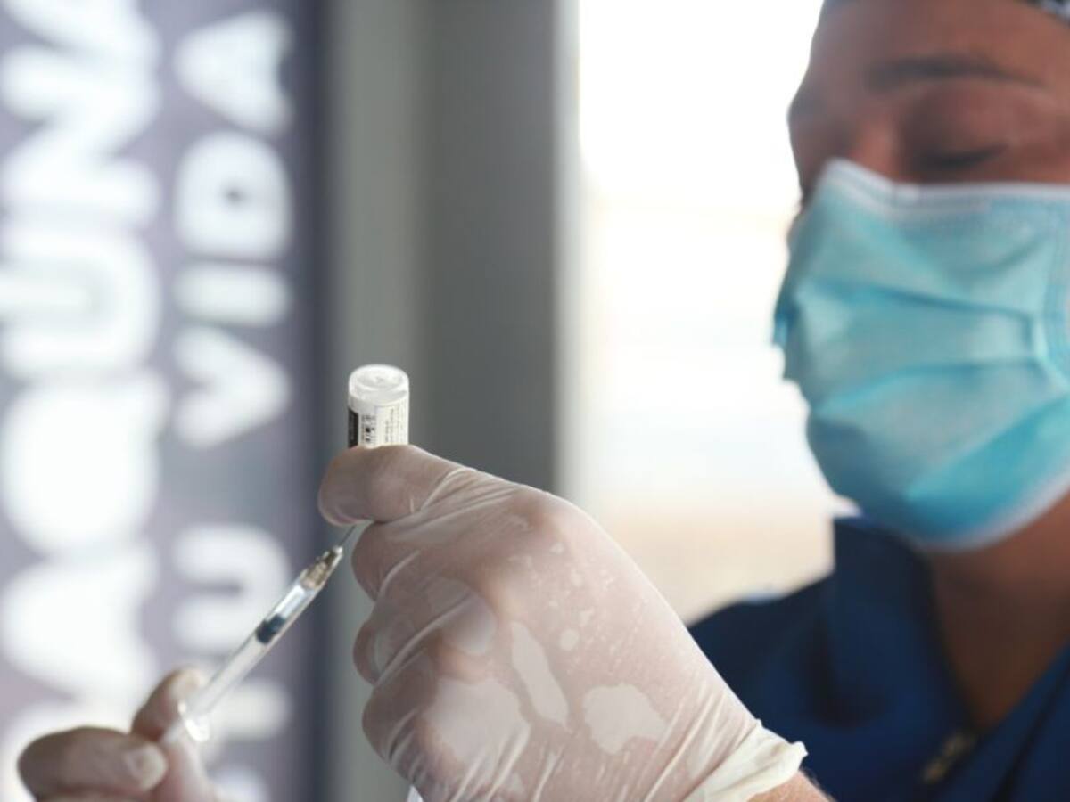 Puntos de vacunación se quedaron sin primeras dosis en Barranquilla