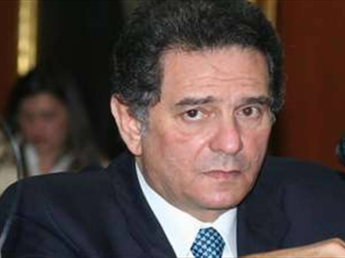 Este jueves se realizaría indagatoria a Julio Manzur