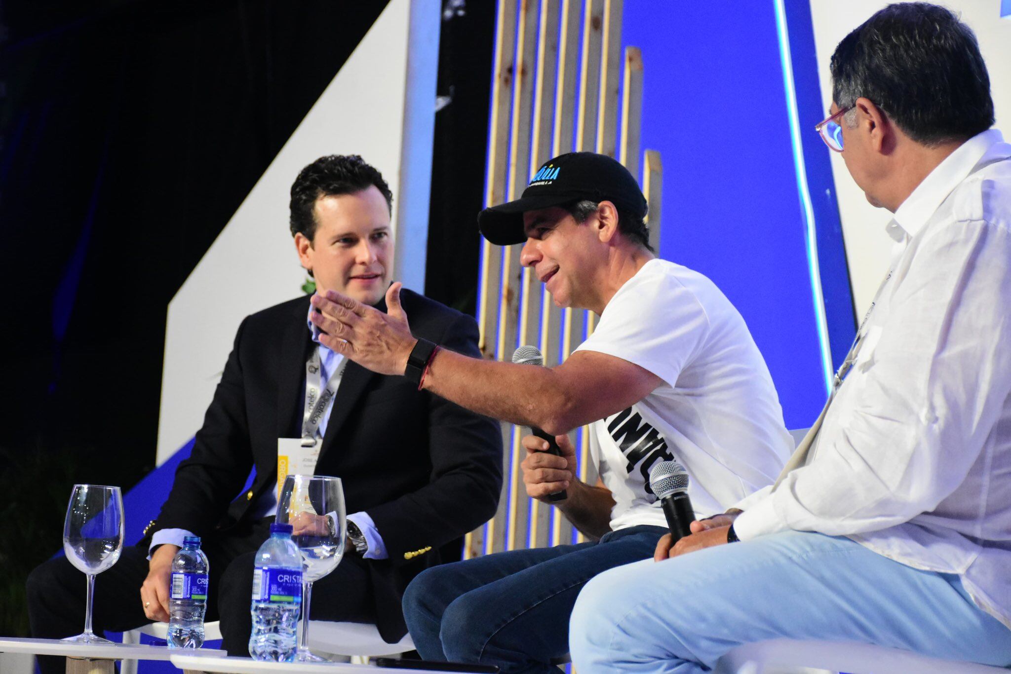 Alcalde Char en Congreso de Cotelco/ Foto: @AlejandroChar