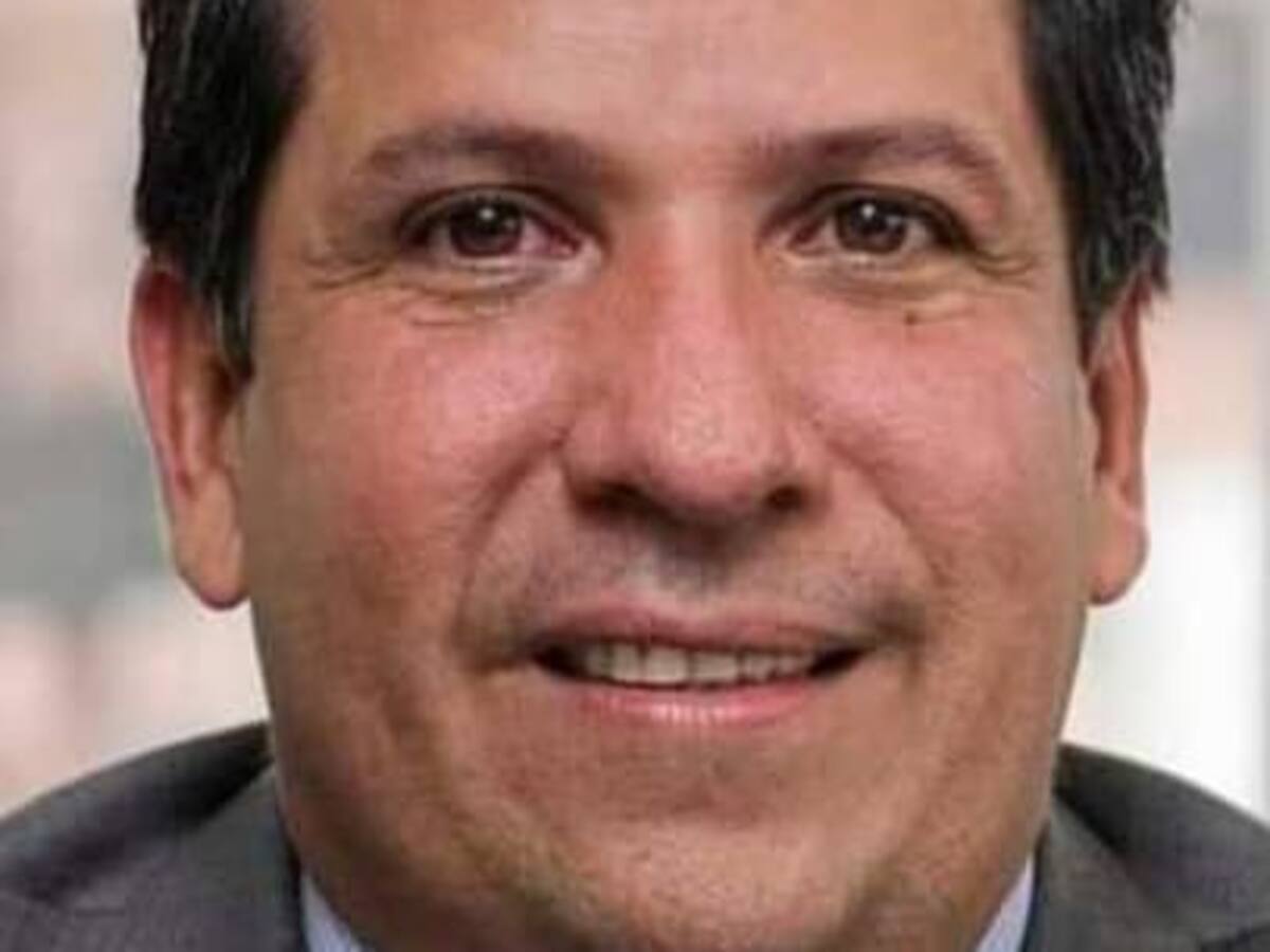 A escoltas de ex alcalde de Neiva Rodrigo Lara Sánchez le hurtaron sus armas de dotación