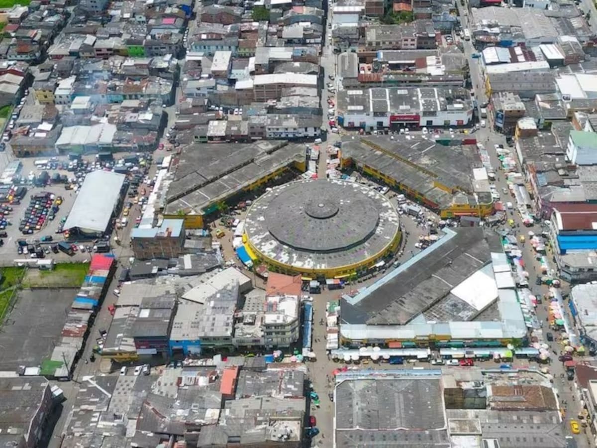 “ Ella dijo en el hospital que él la atacó”: familiar de mujer quemada en la galería de Manizales