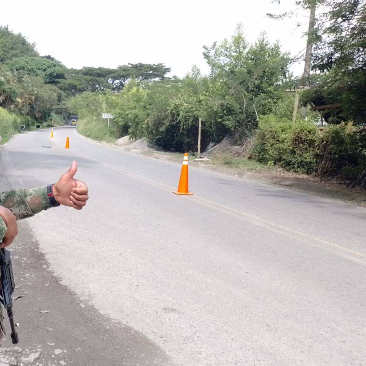 120 Soldados del Batallón de Alta Montaña y controles en la vía la línea, Quindío