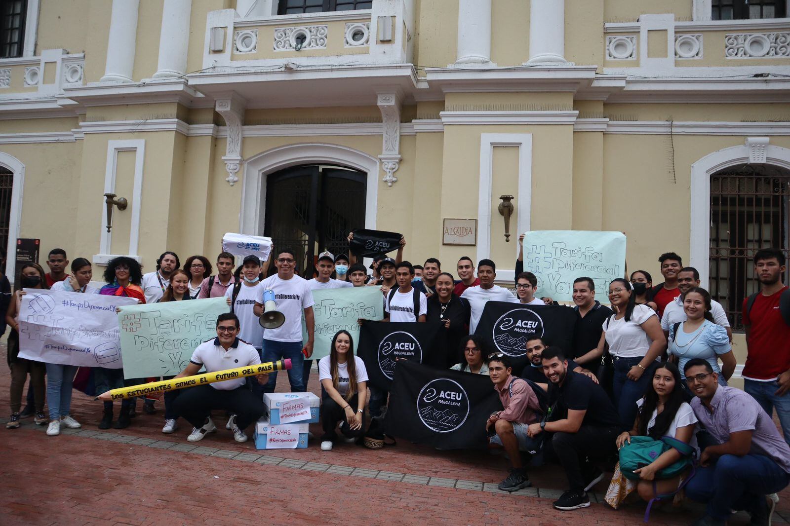 Manifestación de estudiantes solicitando la tarifa diferencial