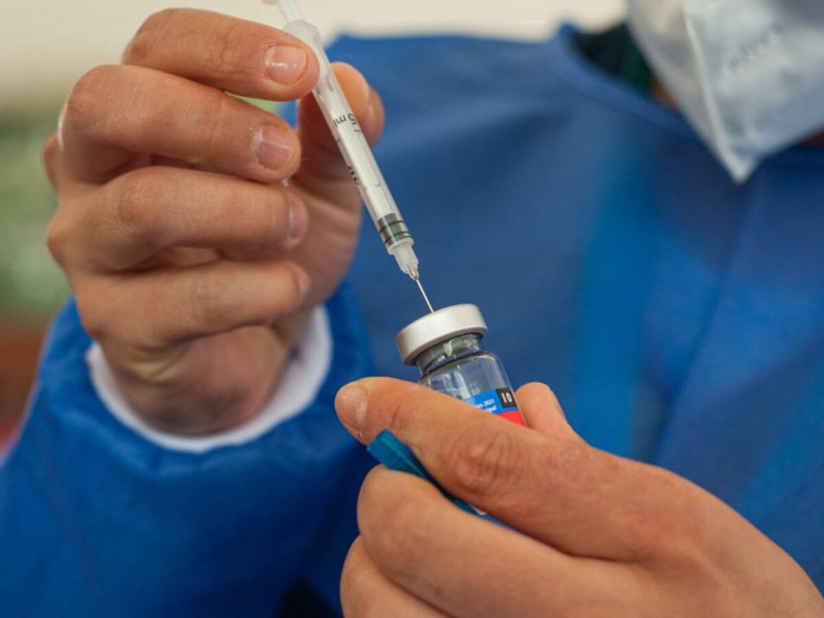 Población priorizada etapa 3 recibirá dosis de refuerzo desde este martes