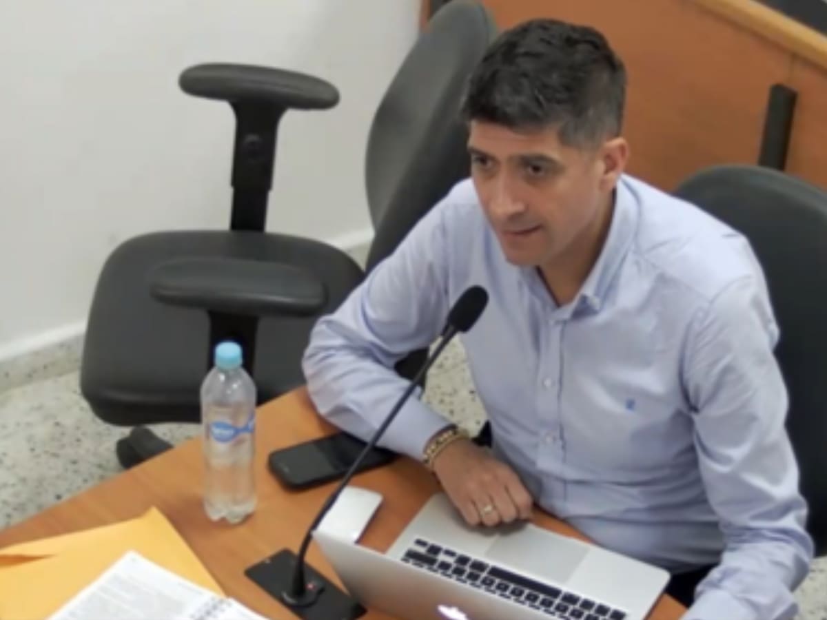 Fiscal Mario Burgos renunció irrevocablemente a la Fiscalía: esta es su carta de dimisión