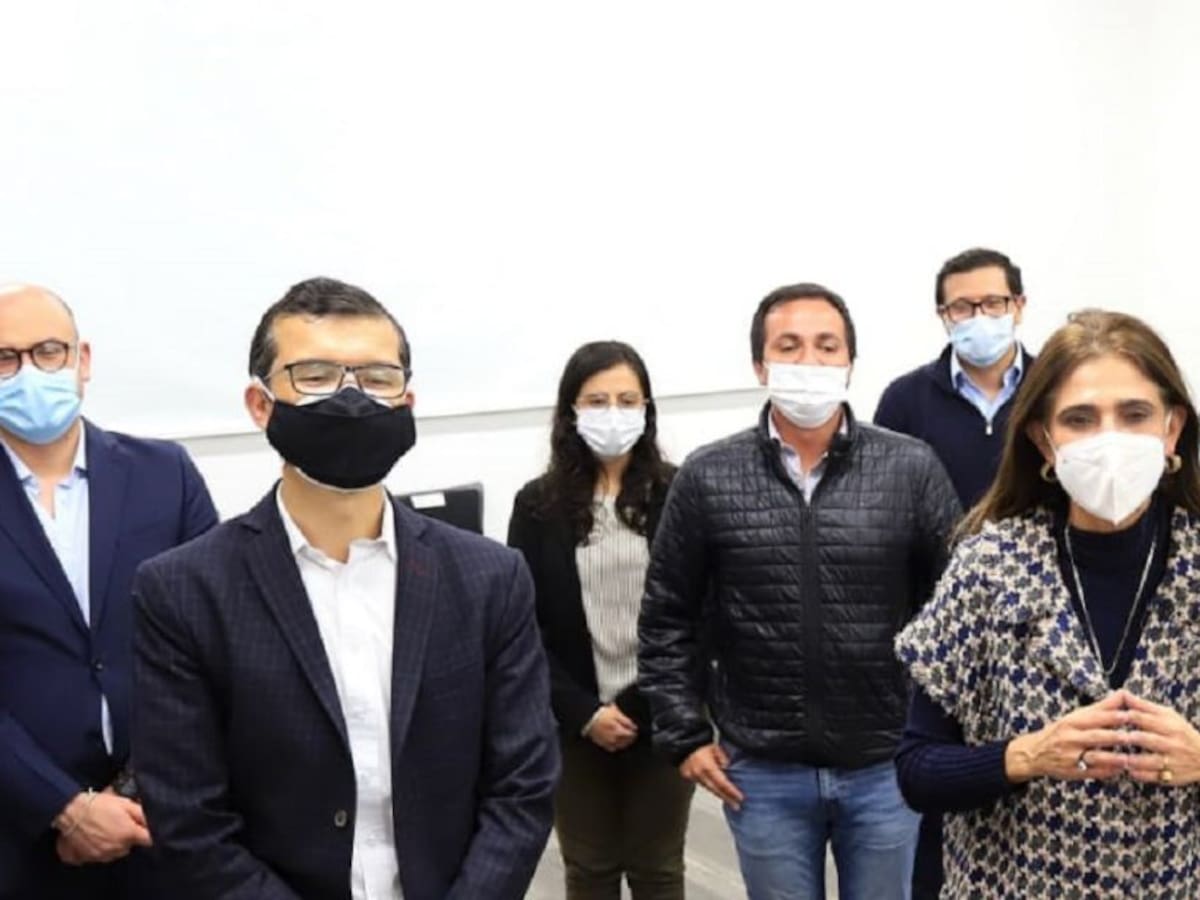 Gremios camioneros en paro revisan 29 puntos propuestos por el Gobierno
