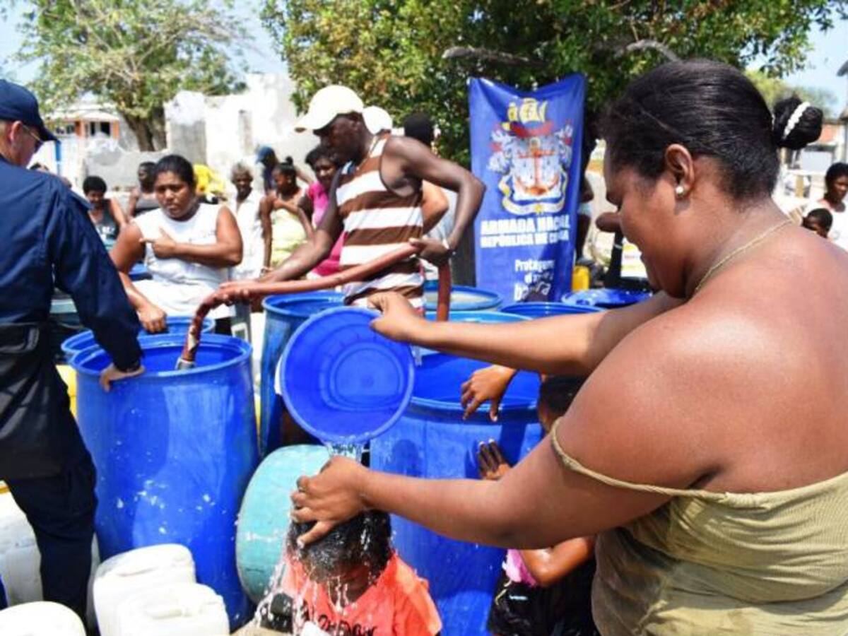 66 mil galones de agua potable para comunidades de Bolívar