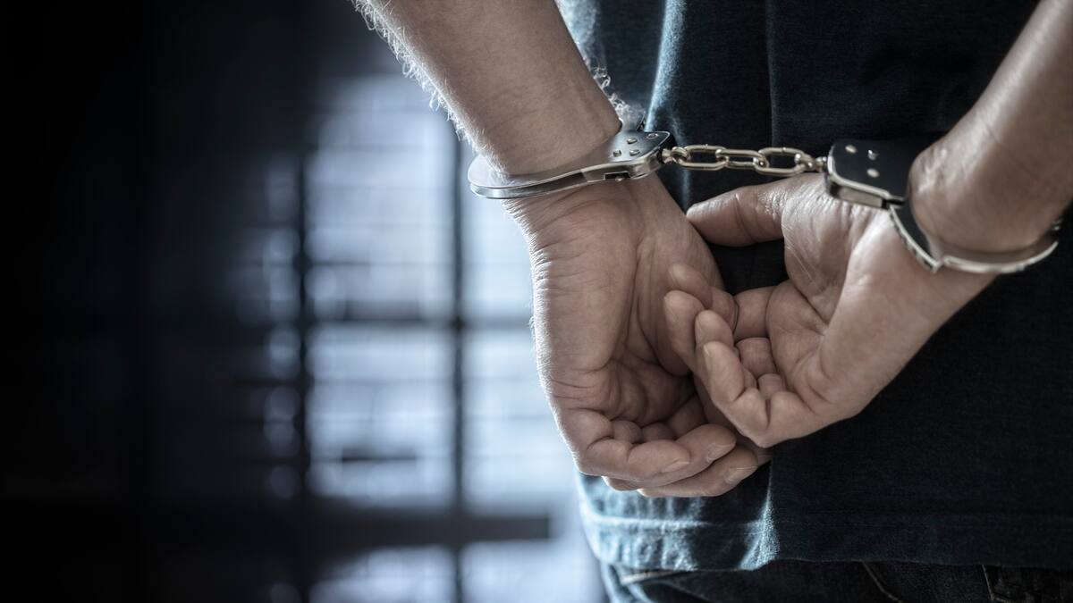 Autoridades capturan a hombre que golpeó a su hijo de 4 años hasta causarle la muerte