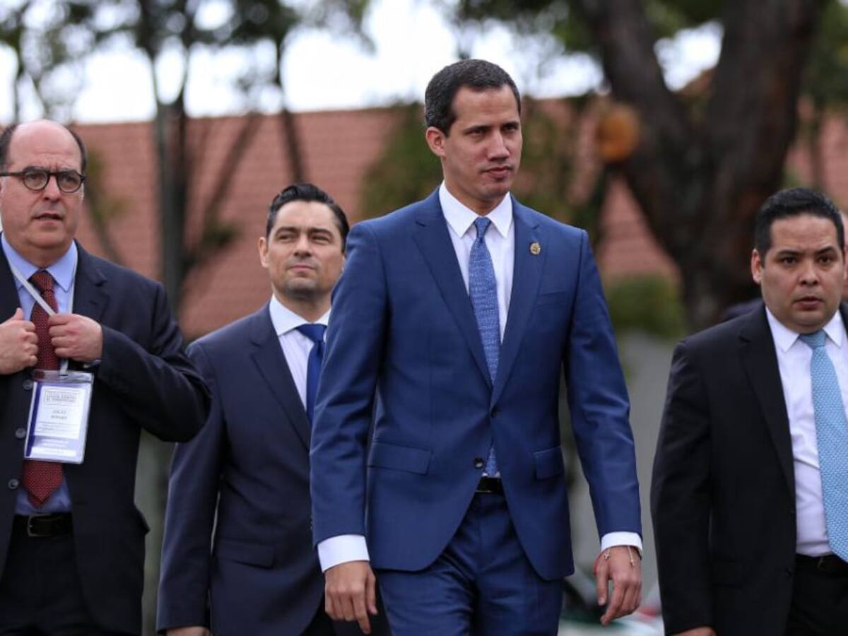 Guaidó asegura que Petro es cómplice de la dictadura de Maduro
