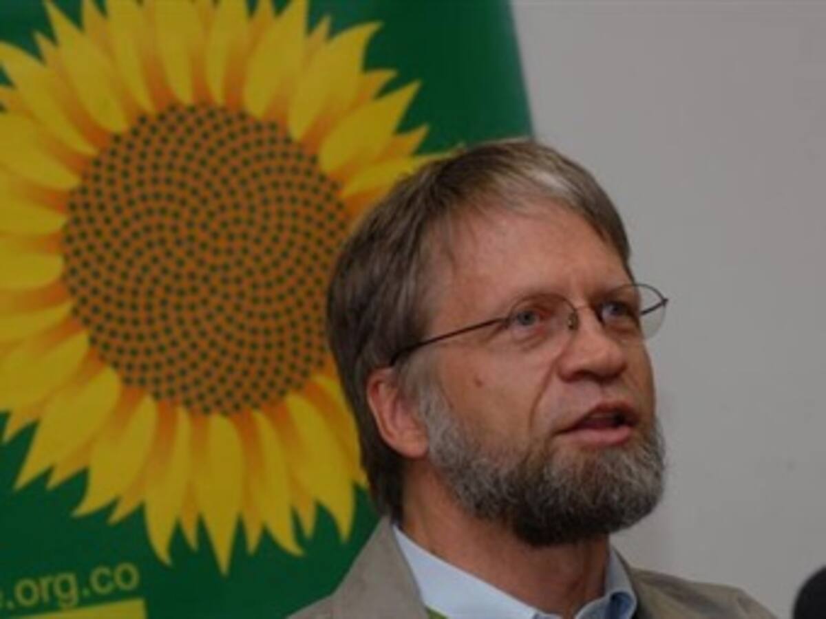 La U es socia de Samuel Moreno y ha colaborado en llevar a Bogotá al desastre: Antanas Mockus