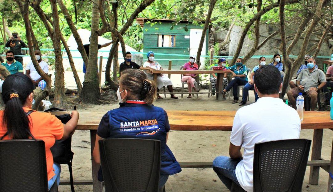Reunión con líderes y guías turísticos 