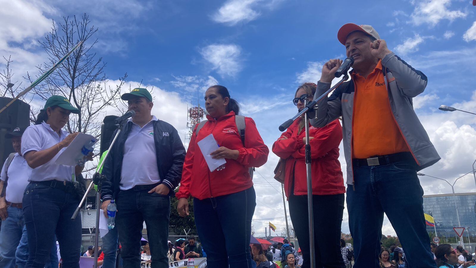 Representantes de ADEC y presidente de Fecode en plantón de 24h por fallas en la implementación del nuevo modelo de salud