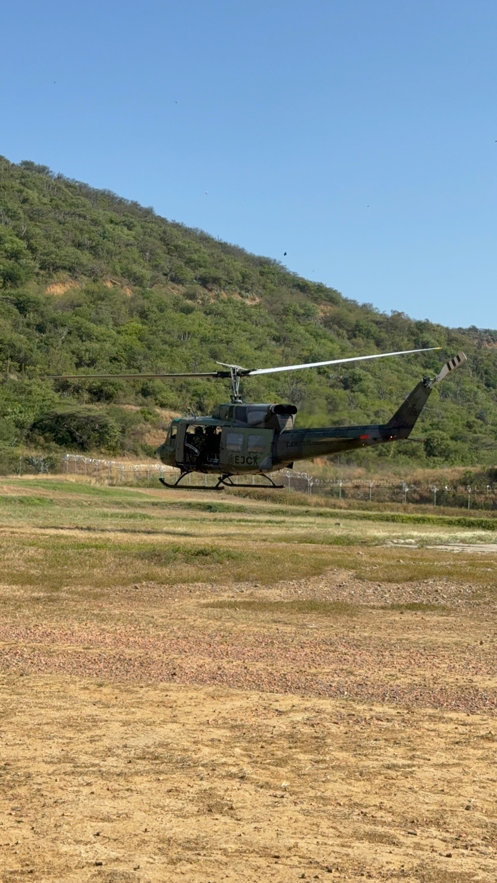 Vuelos humanitarios Ejército