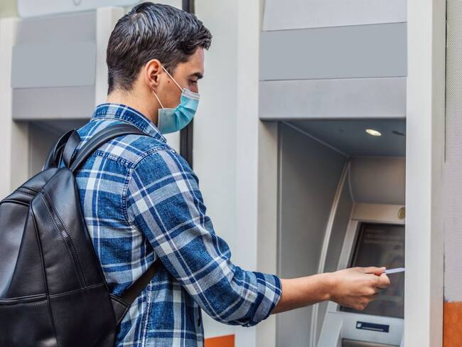 Recomendaciones a la hora de retirar la prima de mitad de año