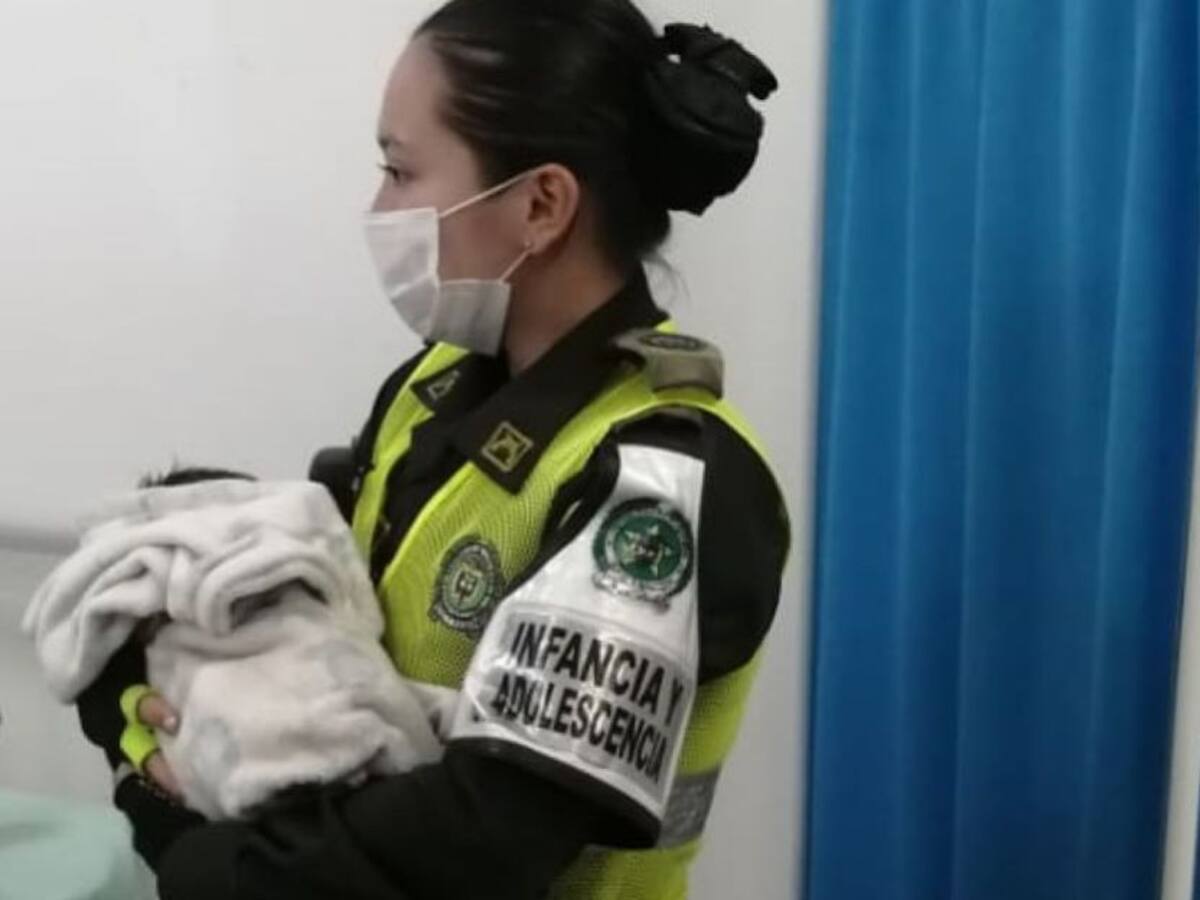 Policía investiga el paradero de madre que abandonó a su bebé