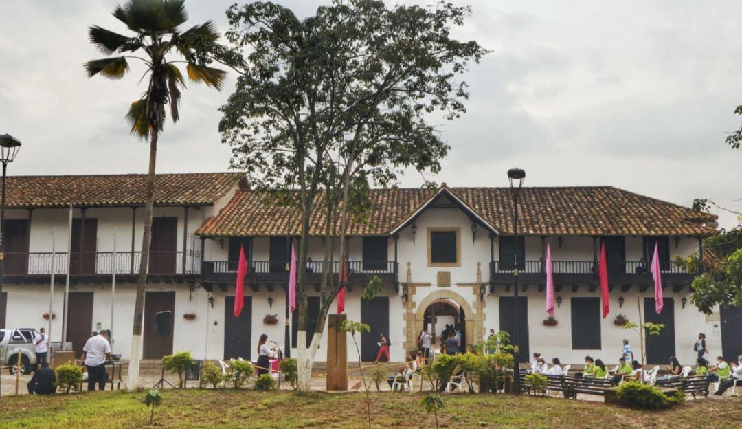 Sede la alcaldía de Girón