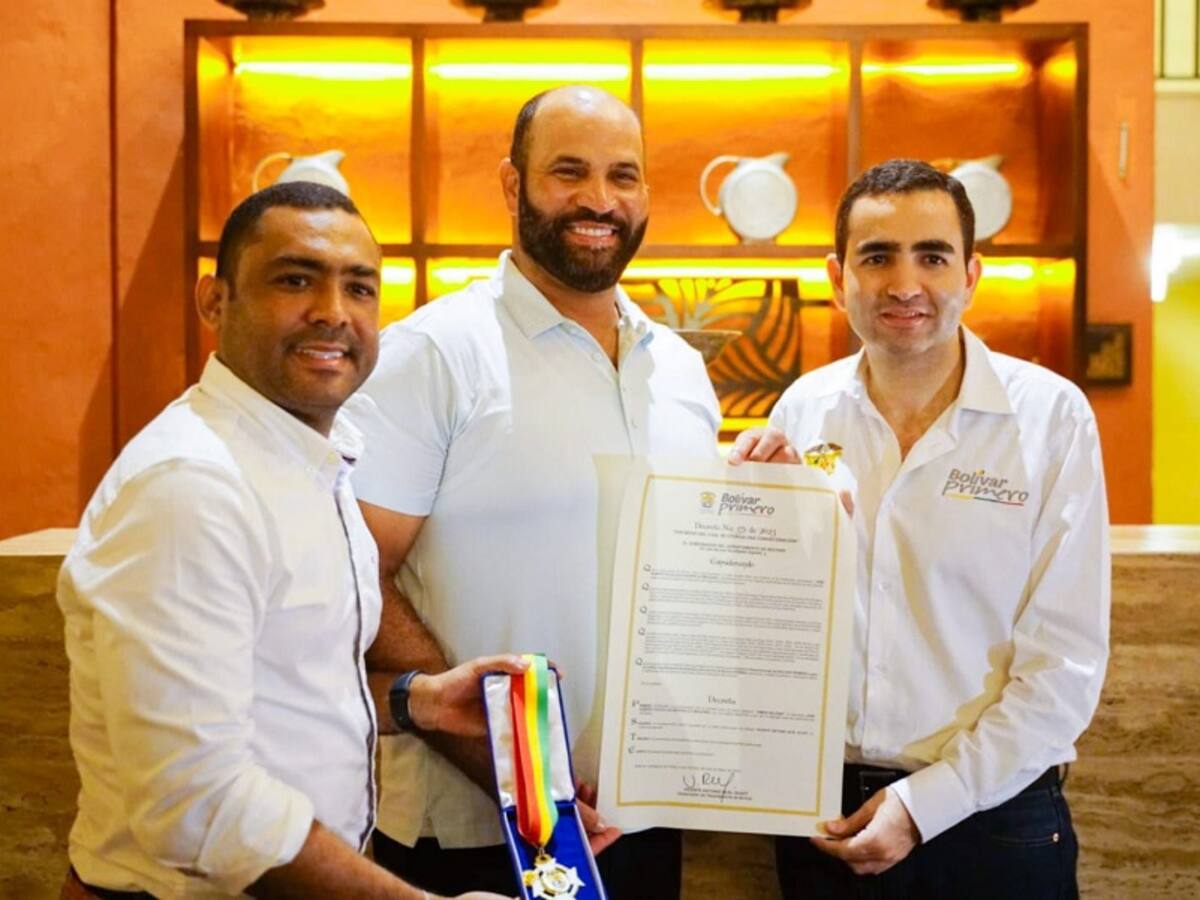 Exbeisbolista Albert Pujols recibió orden al mérito deportivo Simón Bolívar