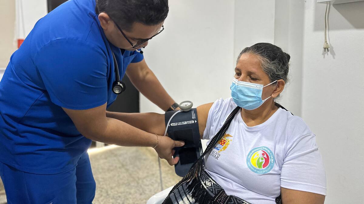 Justo Bolívar de la gobernación llegó hasta Hatillo y Barranco de Loba