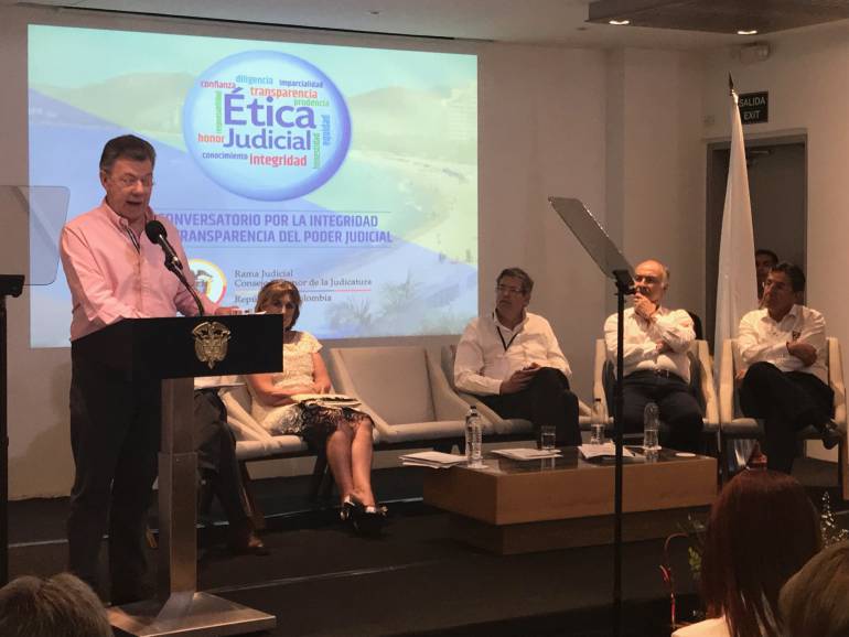 El presidente Juan Manuel Santos defiende el proyecto desde Santa Marta. /FOTO CARACOL RADIO