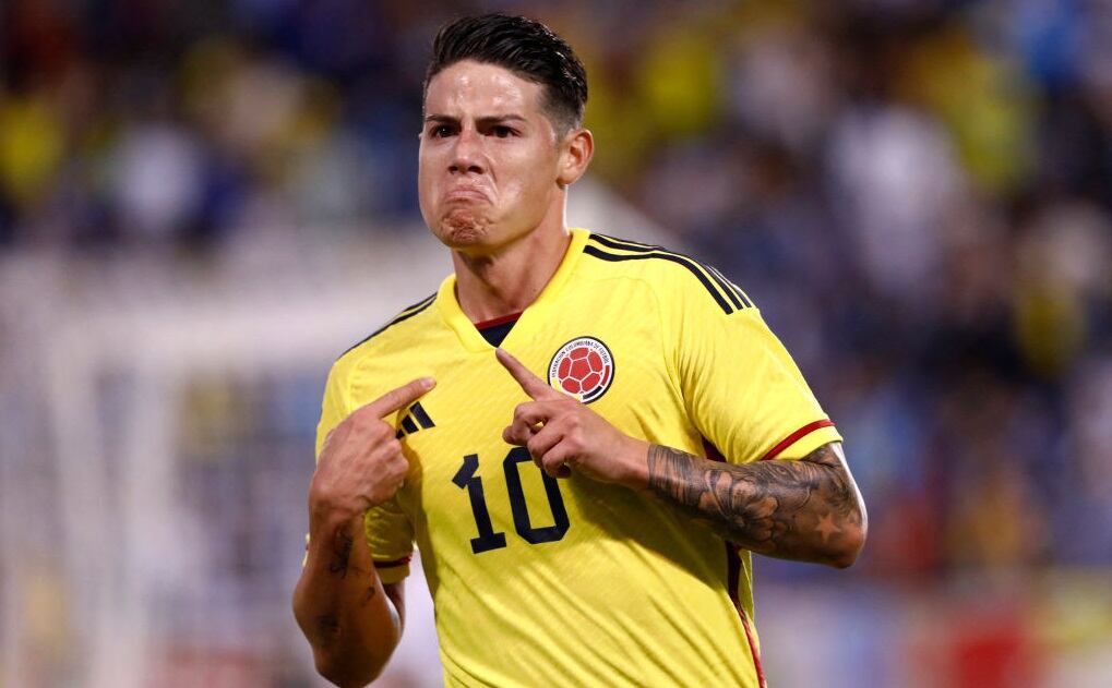 James Rodríguez durante un partido con la Selección Colombia (Photo by ANDRES KUDACKI/AFP via Getty Images)