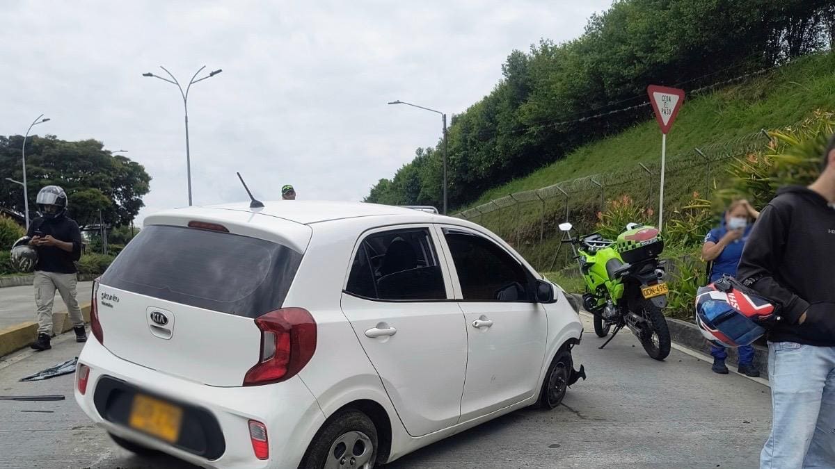 Conductor protagoniza dos choques en Pereira y es capturado tras una persecución policial