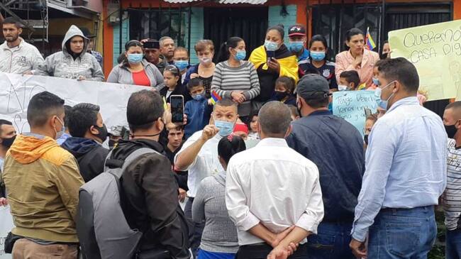 Protesta de la comunidad de Las Brisas