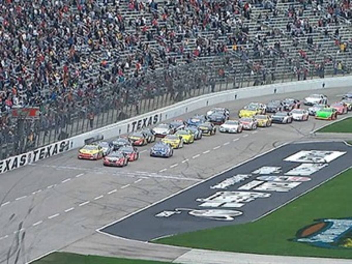 Juan Pablo Montoya termina 34 en la Fort Worth de la Nascar