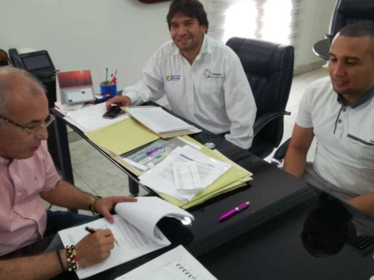 Audios comprometen a alcalde de Barrancabermeja