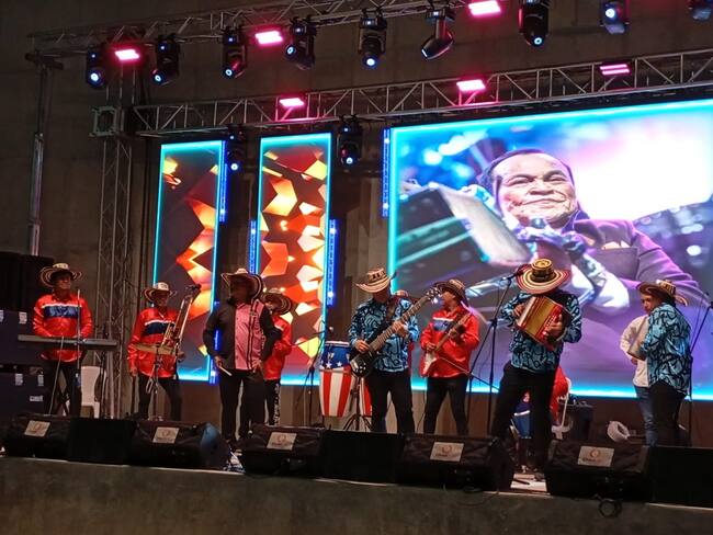 Parlamento Andino hace reconocimientos a Alfredo Gutiérrez y a la música corralera